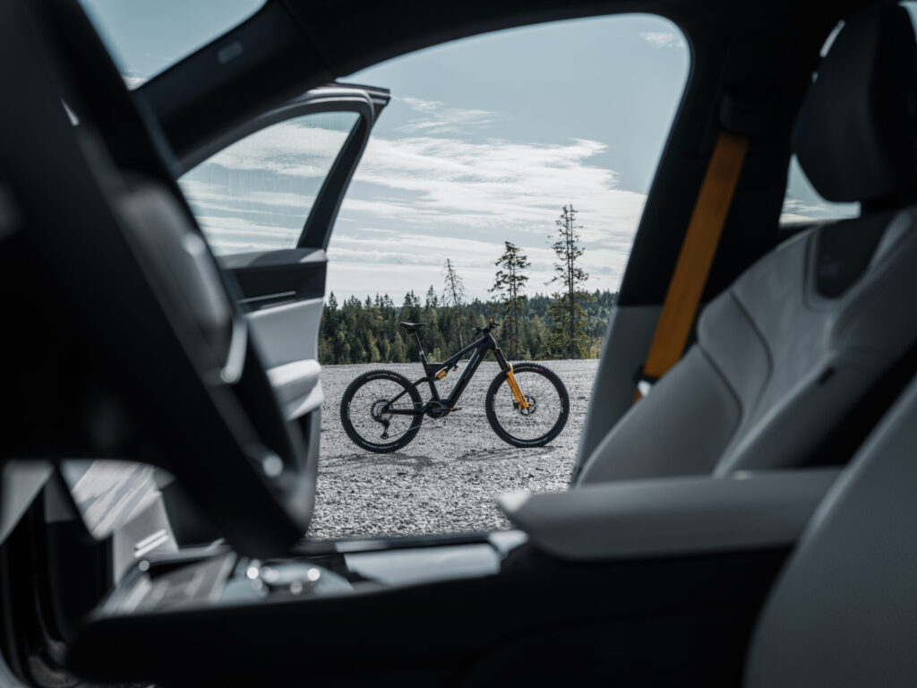 683452_20240924_Polestar_unveils_limited_edition_electric_mountain_bike_to_match_its_SUV
