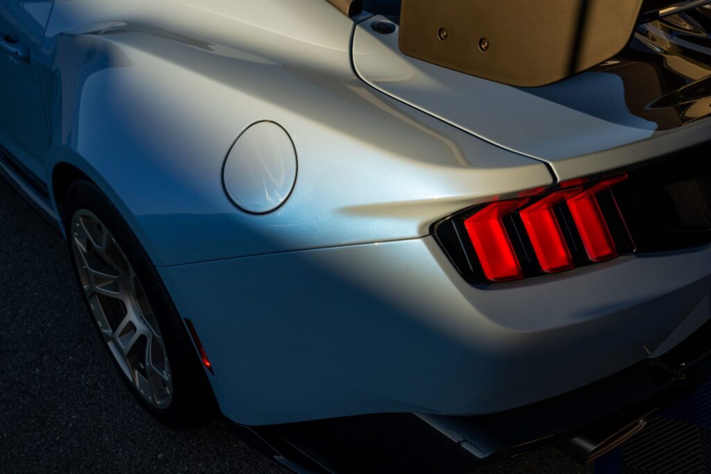 Mustang,2025,GTD