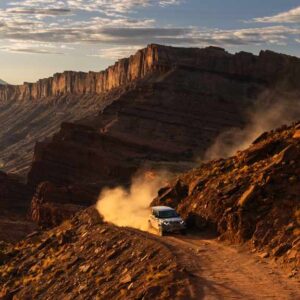 Land Rover Defender Octa 2024: Einblick in die Exzellenz des Off-Road Luxus