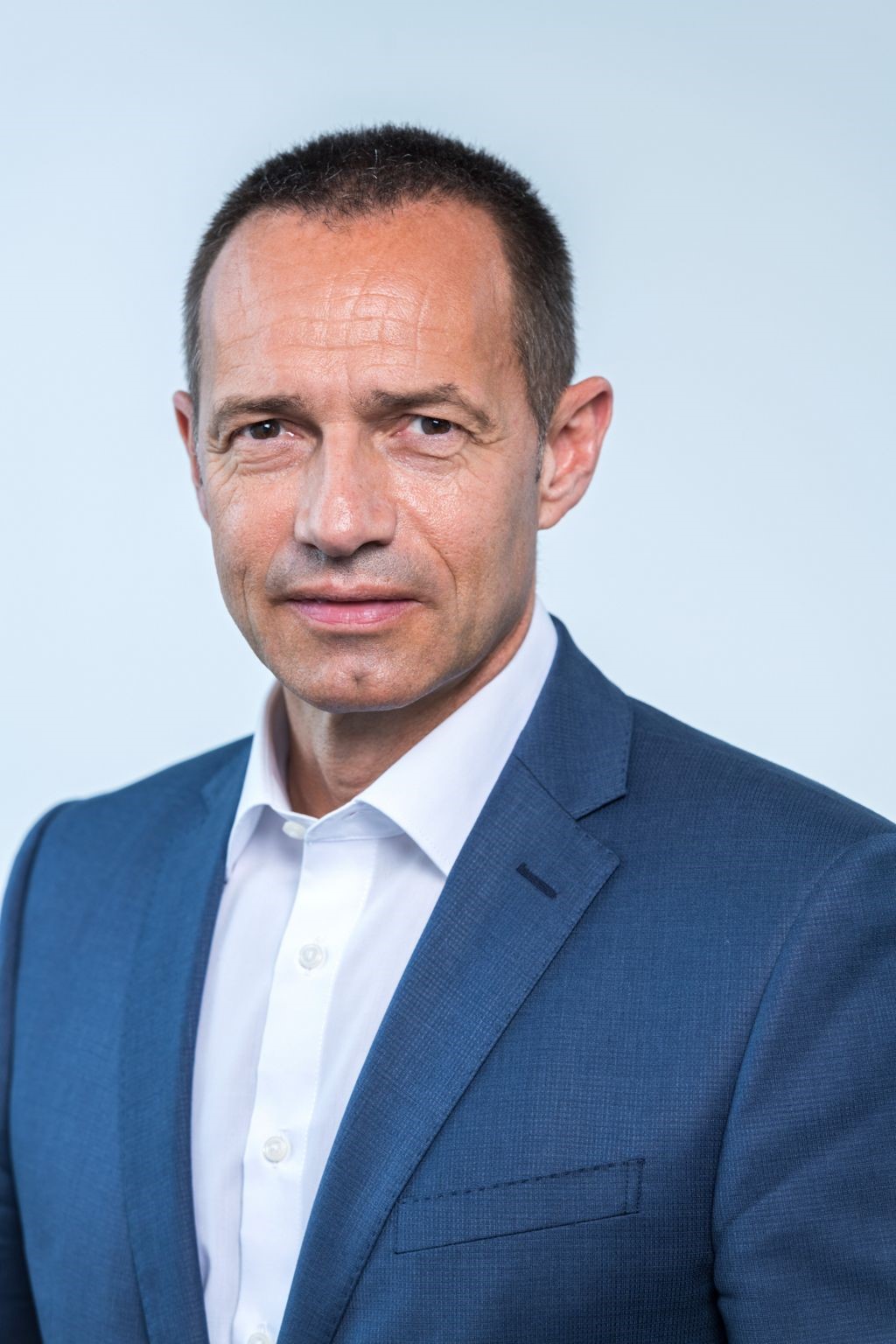 Jürgen Keller neu im Vorstand der AVAG Holding SE