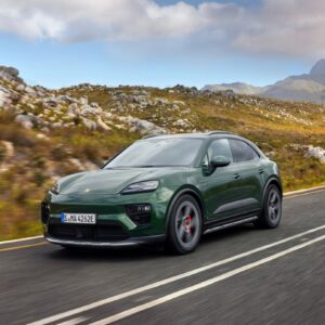 Porsche erweitert das Modellangebot des vollelektrischen Macan: Mehr Power, mehr Effizienz