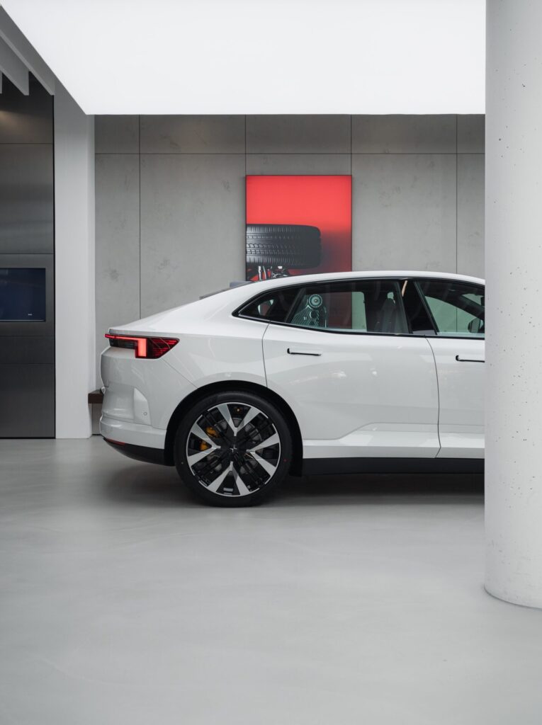 682275_20240418_Polestar_4_Launch_Polestar_Space_Cologne