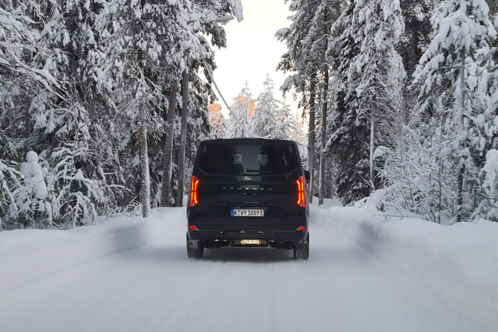 Dank patentierter Wärmepumpe mit innovativer Dampfeinspritzung erhöht Ford Pro die elektrische Reichweite seiner Elektro-Transporter E-Transit Custom, E-Tourneo Custom und E-Transit bei kalter Witterung
Foto: Ford