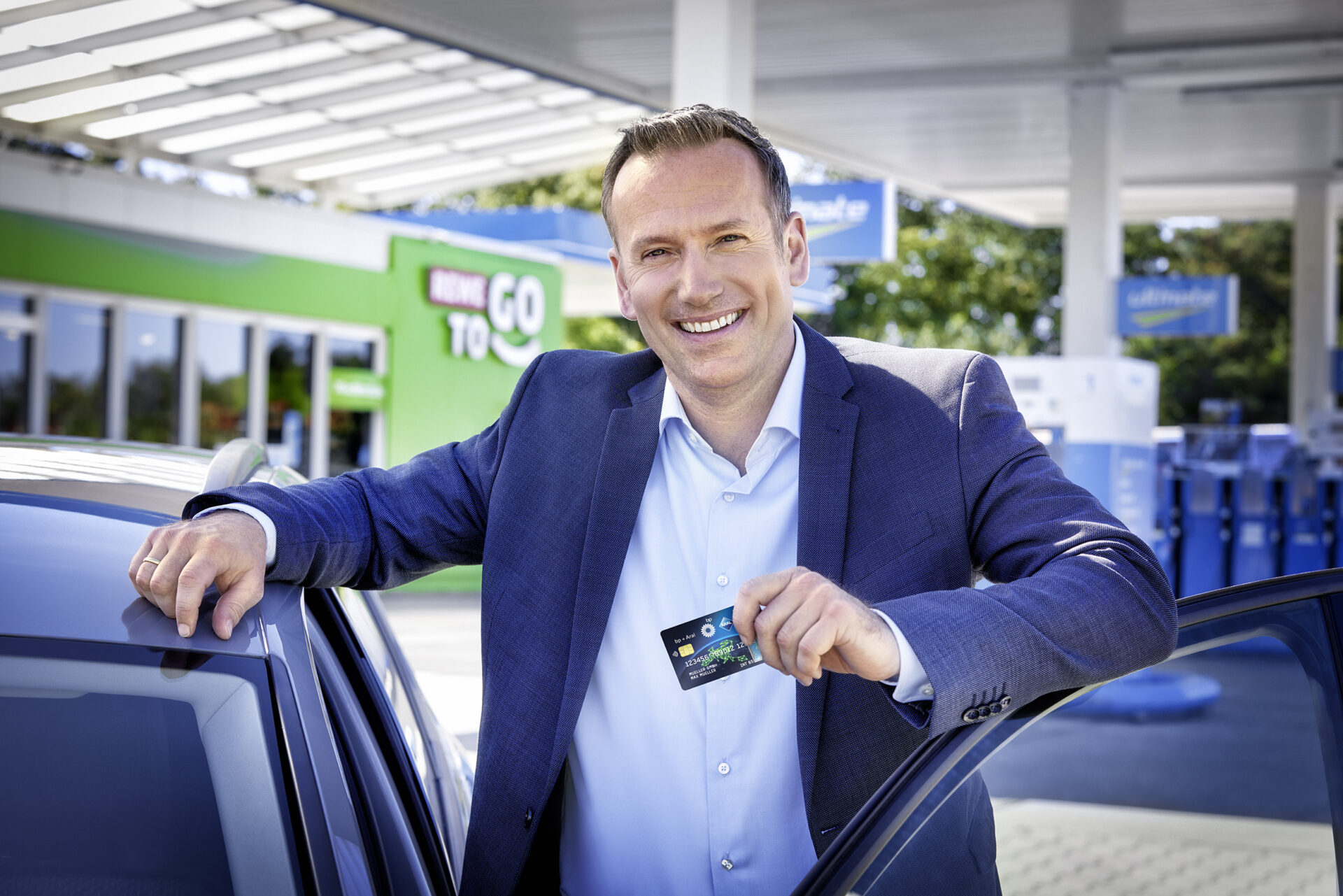 Tank- und Ladekarten von Aral für zukunftssichere Mobilität