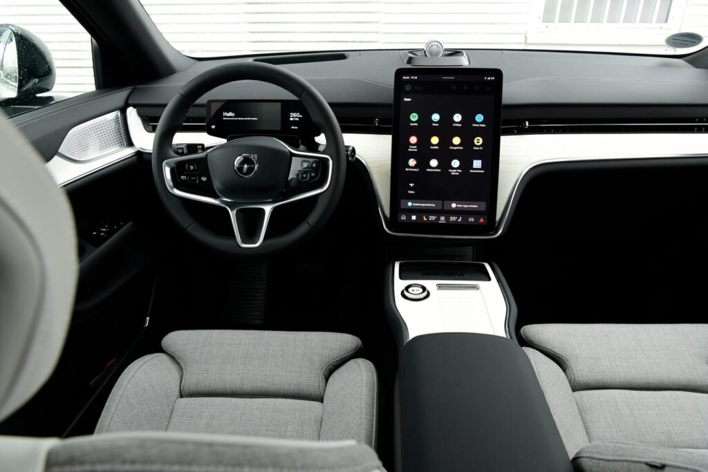 Volvo EX90