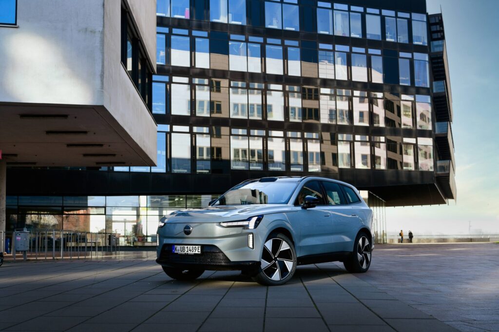 Volvo EX90