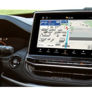 Wie Stellantis und 4screen die Infotainment-Nutzung im Auto revolutionieren