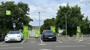 Volvo,Daimler,Software,Truck