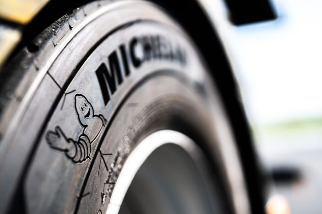 Présentation des nouvelles gammes de pneus Michelin Poids Lourd à Ladoux, Clermont-Ferrand. Photo : Jérôme Cambier/MICHELIN