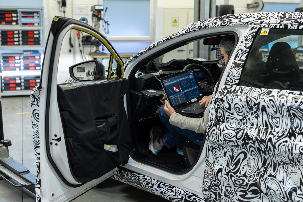 Mit KI zur Serienreife: Nissan optimiert die Fahrzeugentwicklung