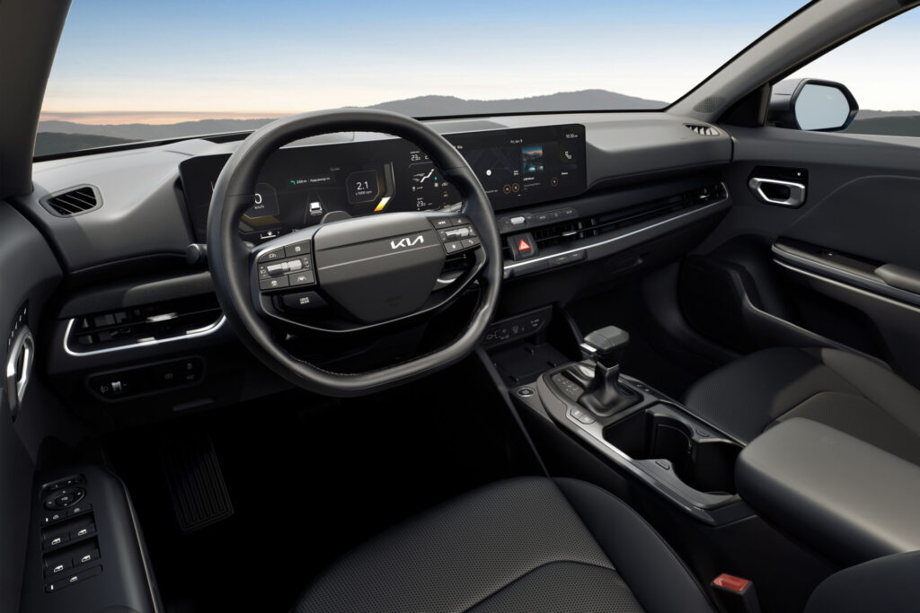 Kia_K4_Sportswagon_05